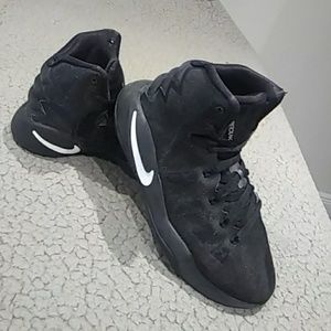 NIKE HYPERDUNK 